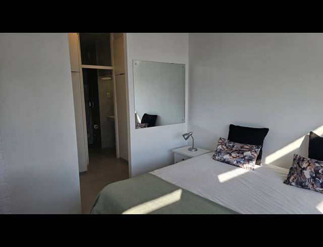 0.5 BEDROOM STUDIO APARTMENT TO LET IN GARDENS